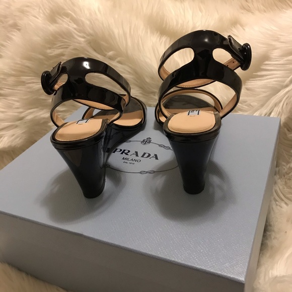 Prada black patent leather wedge sandal - Picture 5 of 7